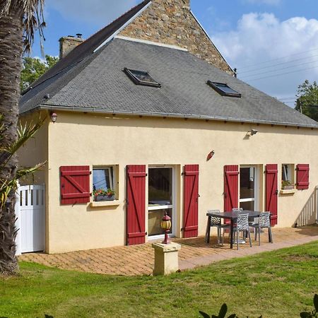3 Bedroom Awesome Home In Lézardrieux المظهر الخارجي الصورة